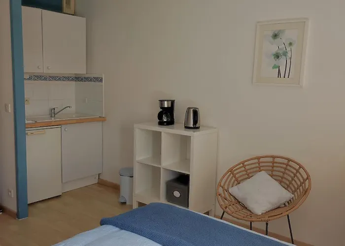 Les Jasmins D'aytré Appart hôtel